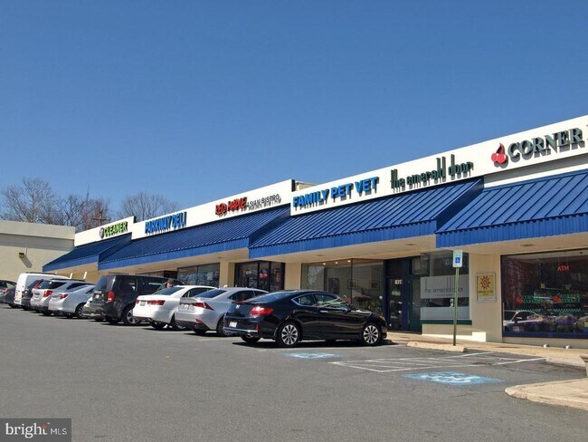 Building Photo - 8205 Grubb Rd