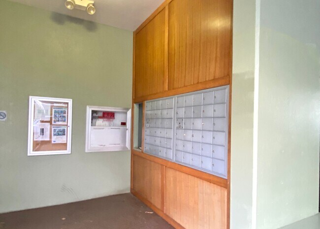 Building Photo - Woodwinds 1-Bedroom Rental – Wahiawa