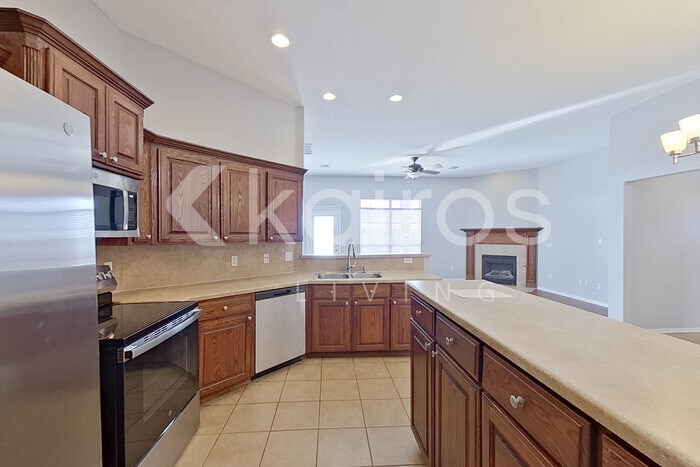 Building Photo - 704 SW 161st St