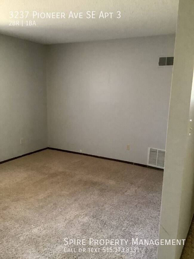 Building Photo - Rustic Ridge 2 Bedroom Apartment Water Paid