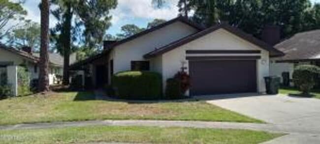 Primary Photo - Indigo 3 bedroom house
