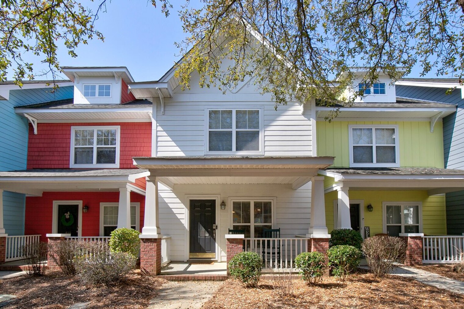 Building Photo - 617 Lake Forest Road