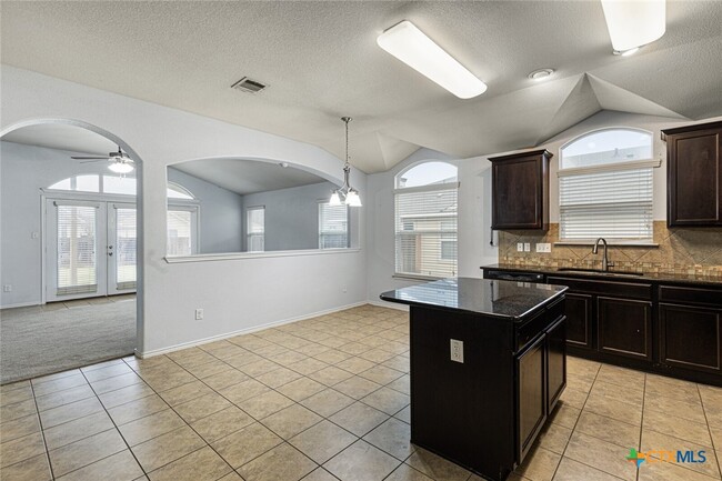 Building Photo - 5209 Ranch Meadow St