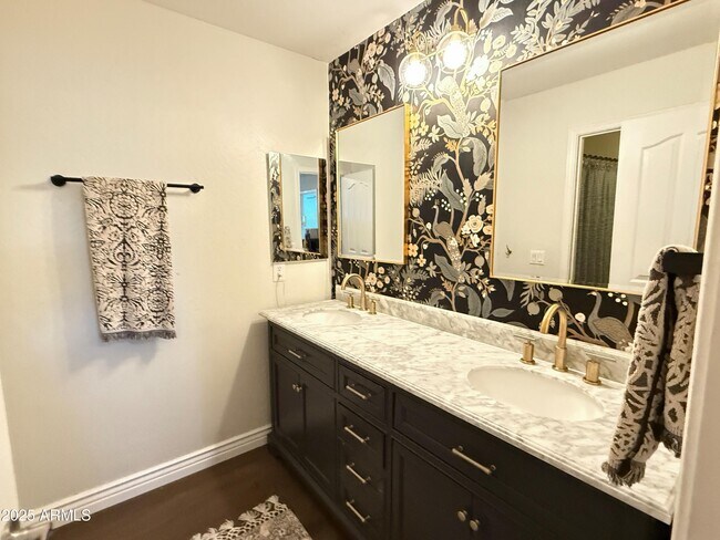 Building Photo - 21550 N 120th Ln