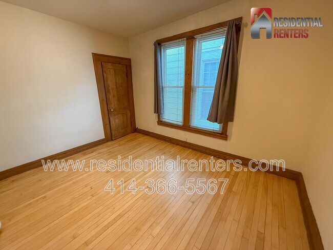 Building Photo - 1503 N Cass St