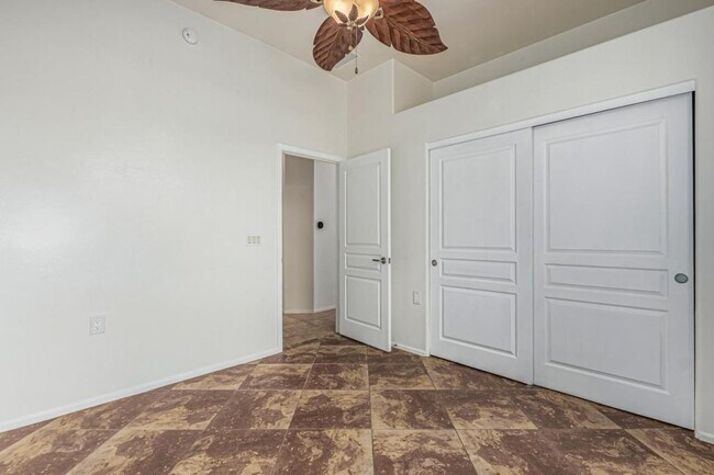Building Photo - 16945 S Vanilla Orchid Dr