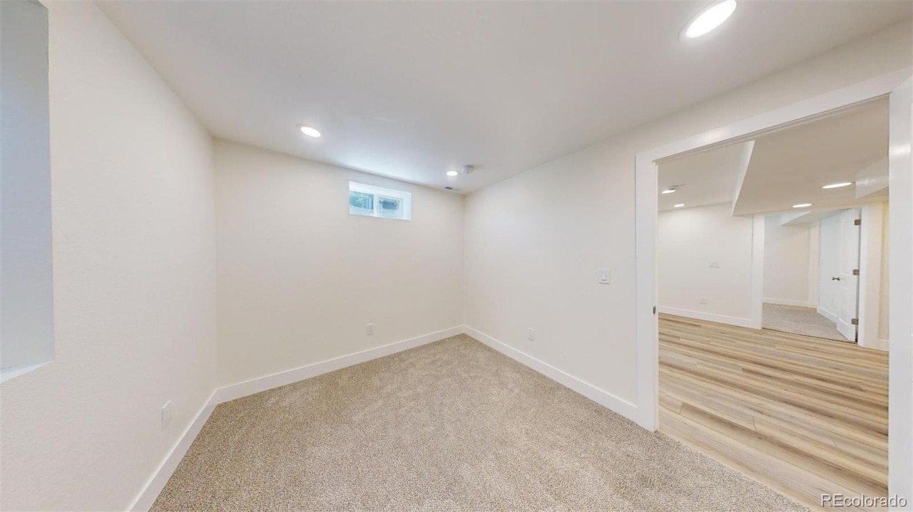 Building Photo - 11000 Larry Dr