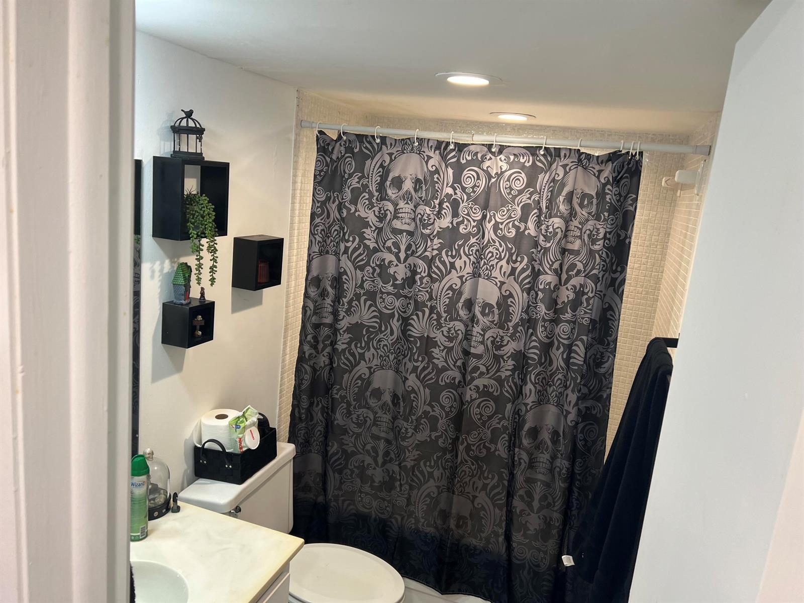 Building Photo - 6301 N University Dr