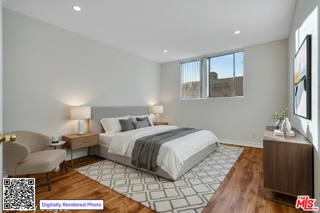 Building Photo - 432 N Palm Dr