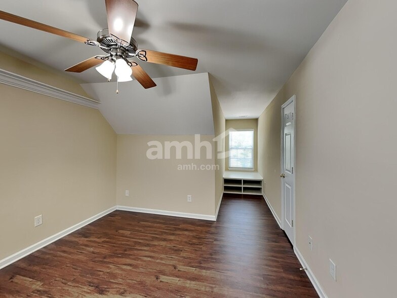 Building Photo - 11225 Amherst Glen Dr