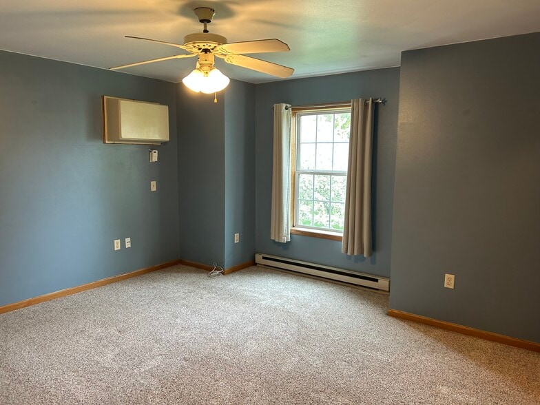 Building Photo - 1434 Watercress Cir