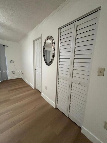 Building Photo - 1045 SW 122nd Ct