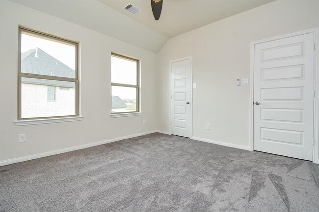 Building Photo - 923 Orange Zest Ln