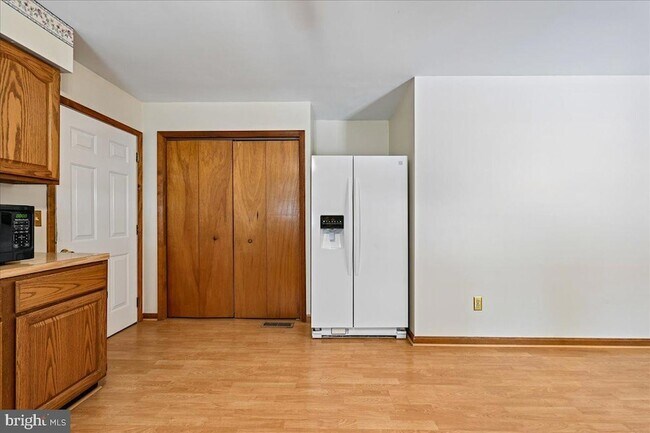 Building Photo - 13245 Croom Rd