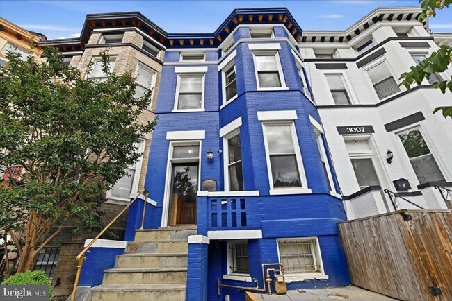 Building Photo - 3009 11th St NW