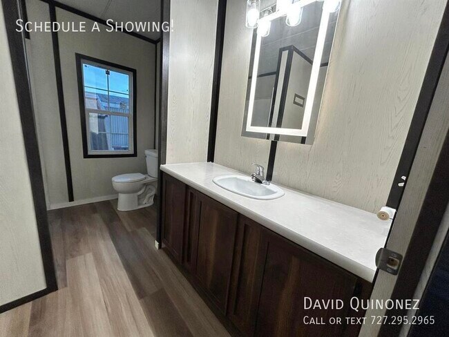 Building Photo - 4614 E Old Trail Rd