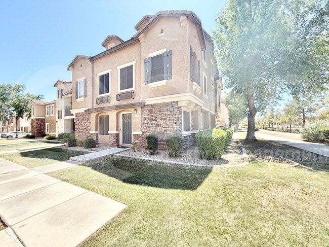 Building Photo - 4144 E Jasper Dr