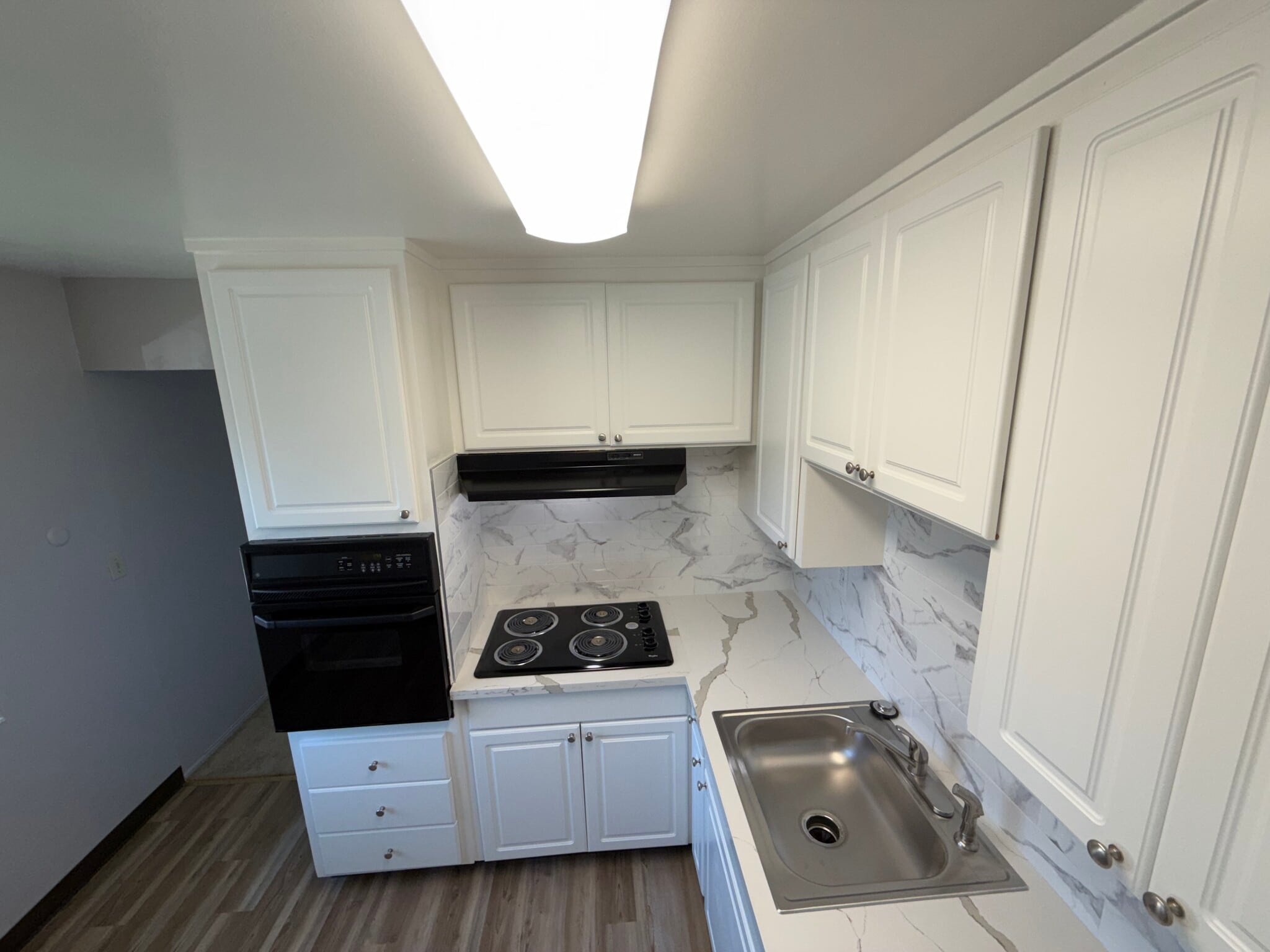 Building Photo - 2070 Latham St