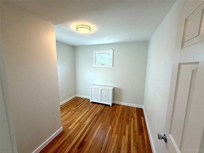 Building Photo - 537 Kimball Ave