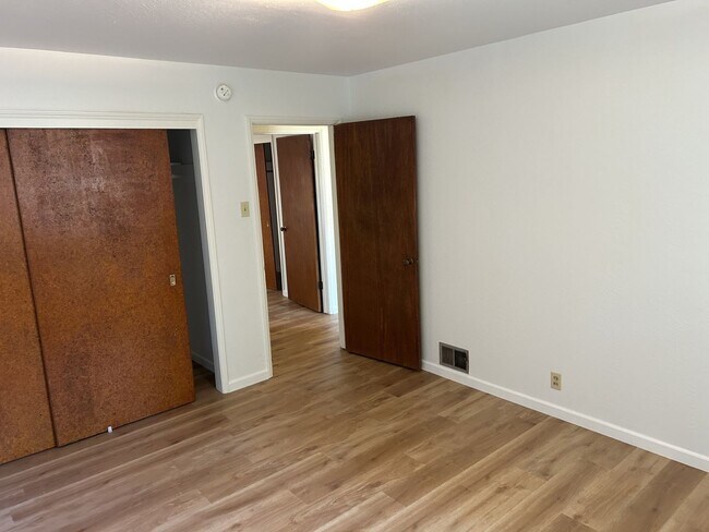 Building Photo - Beautiful 4 Bedroom, 2 Bath Eastside Vallejo Home