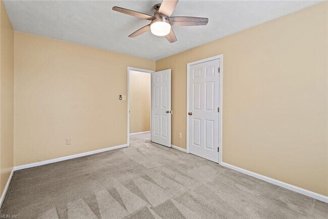 Building Photo - 804 Lancaster Ln