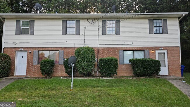 Primary Photo - 107 Rock Quarry Rd