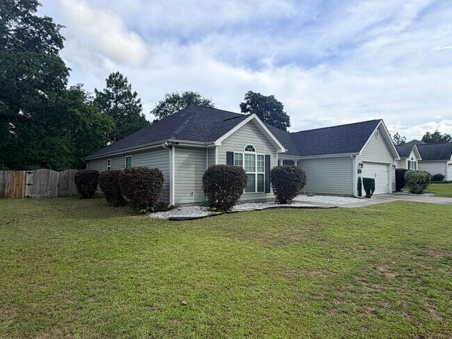 Building Photo - 2060 Lavender Ln