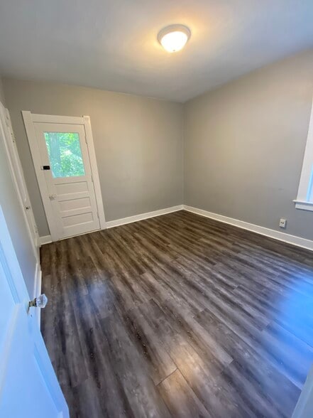 Building Photo - 4205 Overland Pky