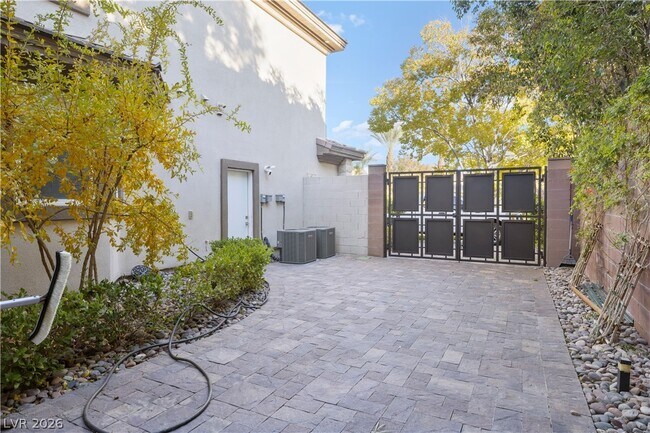 Building Photo - 9624 Grand Isle Ln