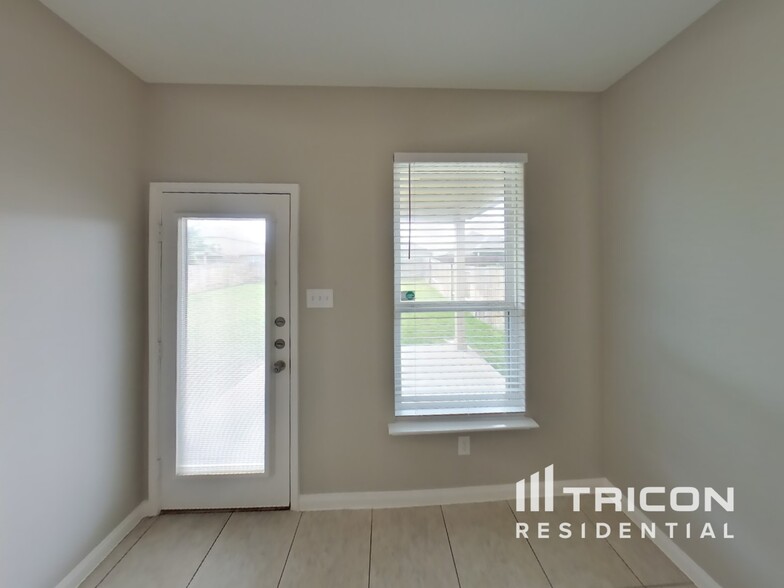 Building Photo - 13200 Stari Most Ln