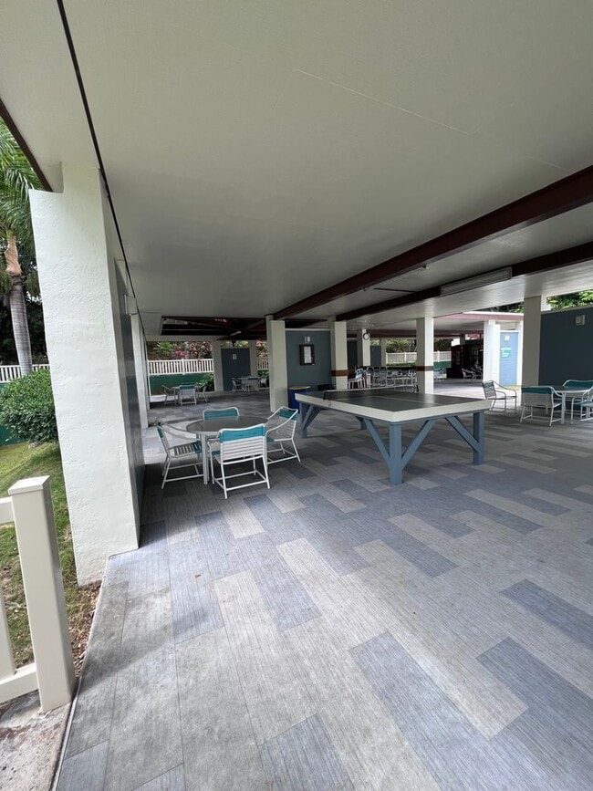 Building Photo - 2 bedroom, 1 bath, condo at Pearl Two * Pa...