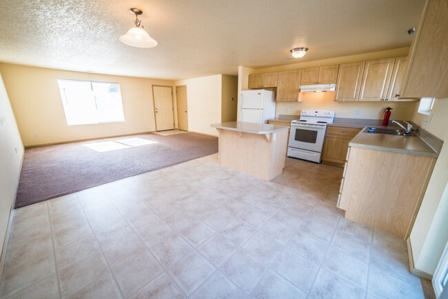 Building Photo - Newer 3 Bedroom Home for Rent