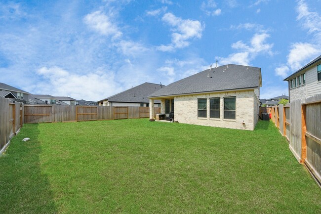 Building Photo - 31411 Weathered Cabin Ct