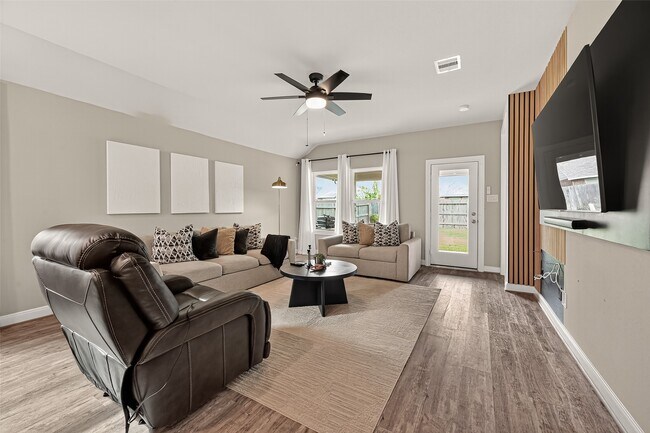 Building Photo - 20223 Sagebrush Hollow Dr