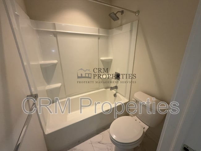 Building Photo - 411 Heritage Terrace Ln