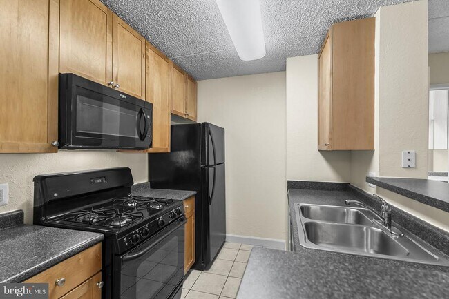 Building Photo - 60 S Van Dorn St