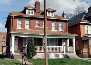 Building Photo - 1626-28 Summit St