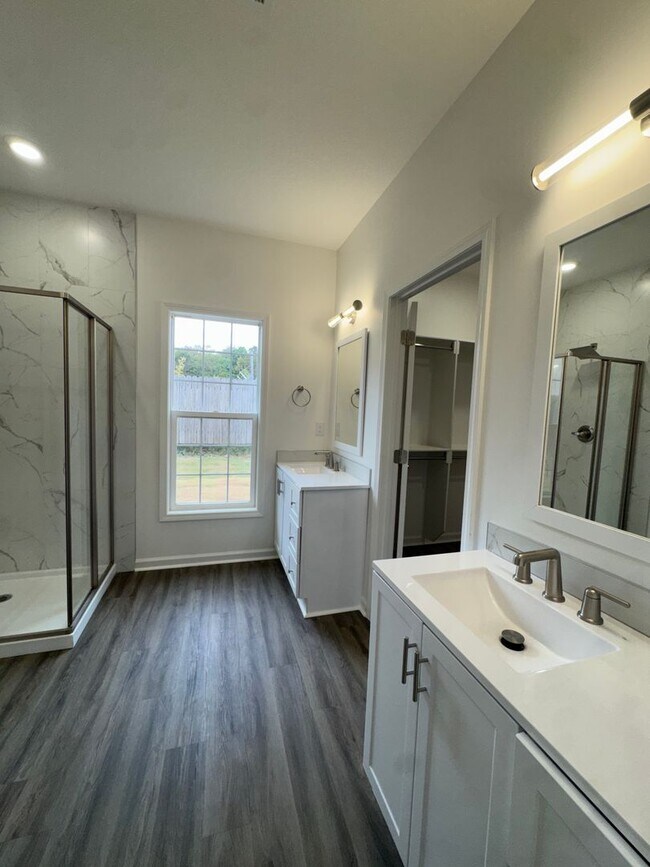 Building Photo - 3017 Olivia Ct