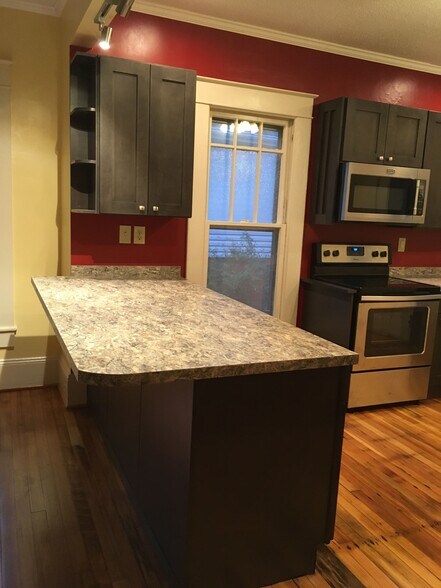 Building Photo - 1010 Glenwood ave