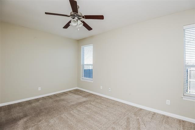 Building Photo - 256 Edison Ln
