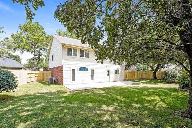 Building Photo - 6935 Moss Boulder Dr