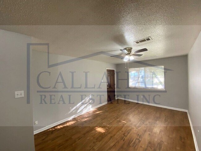 Building Photo - 8211 Woodview Dr N