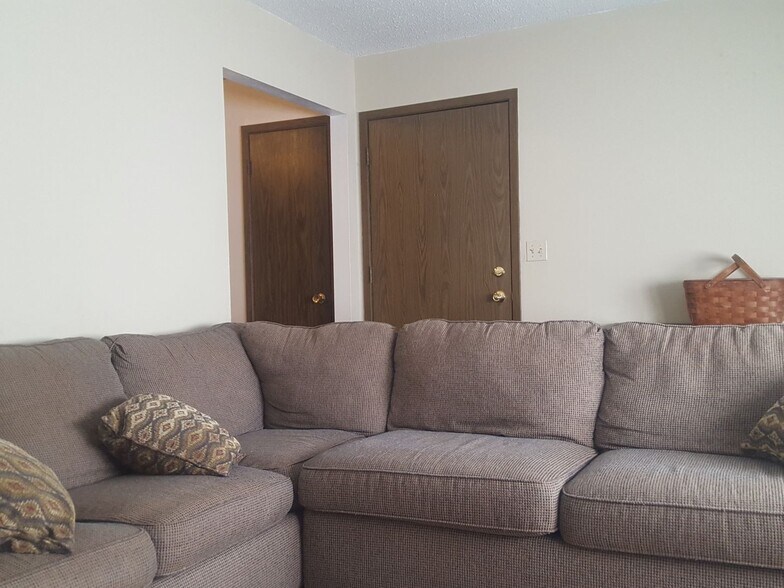 Building Photo - 5407 Norse Dr