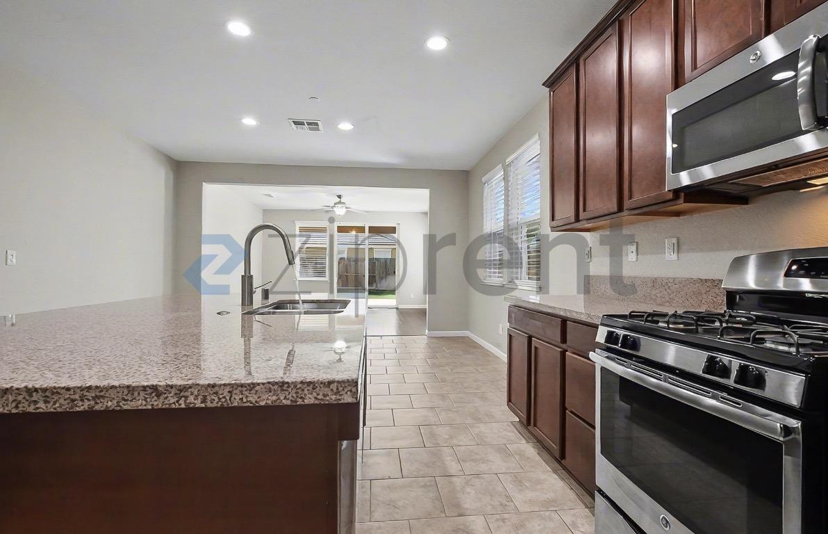 Building Photo - 3730 Iskenderun Ave