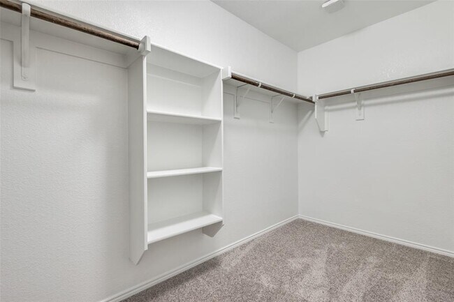 Building Photo - 1165 Dravite Dr