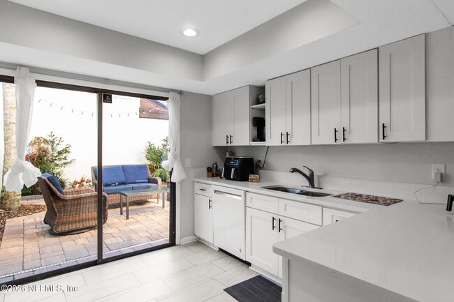 Building Photo - 7814 Cypress Point Ct