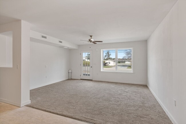 Building Photo - 24 Jersey Way