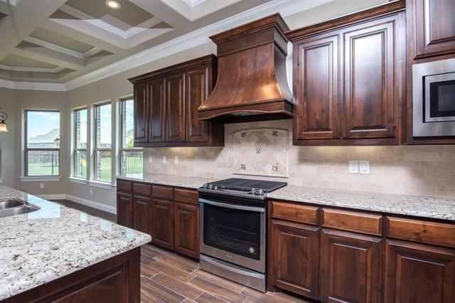Building Photo - 301 Oar Wood Dr