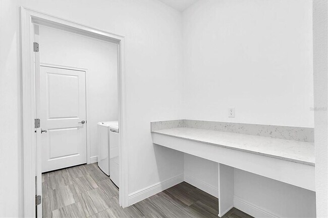 Building Photo - 9967 Red Bay Lp