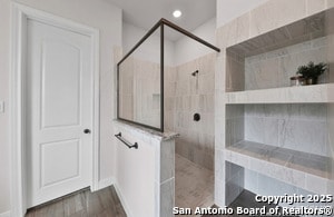 Building Photo - 6514 Comanche Post